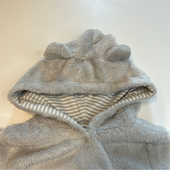 Starting Out Fuzzy Gray Onesie w/ Bear Ears on Hood, NWT!! - Picture 3 of 5